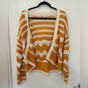 Zara knit cardigan size S